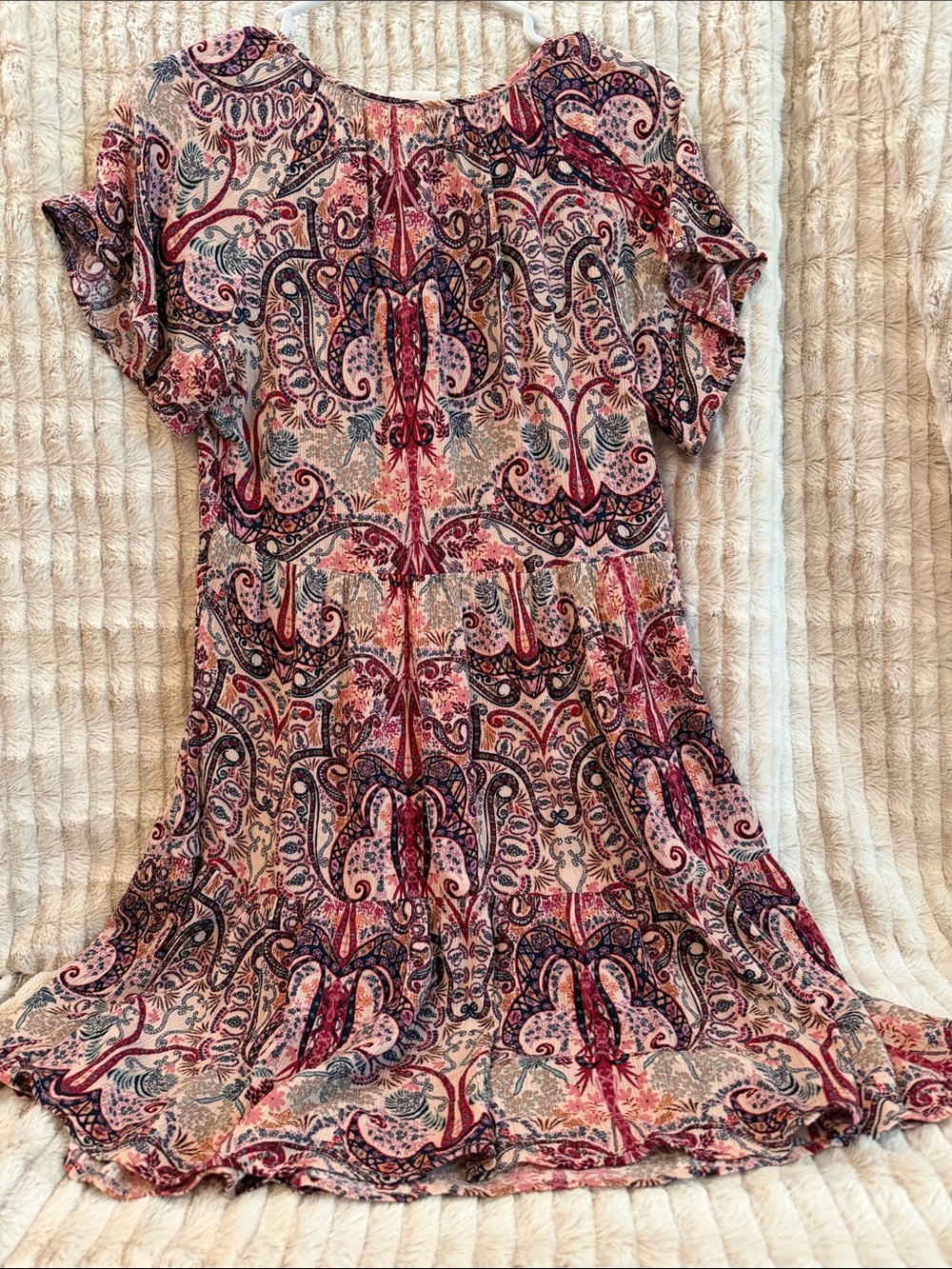 Knox Rose Paisley V-Neck Dress — Pink & Blue - Picture 3 of 4